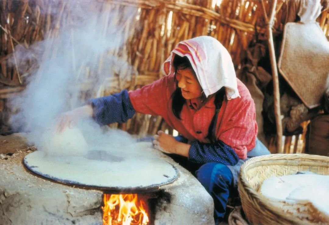 《滚煎饼 》山东1982